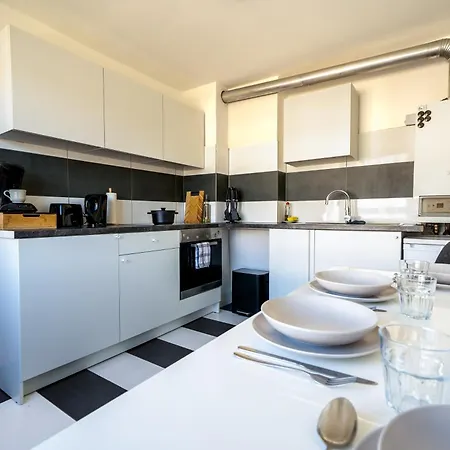 شقة Urbaner Komfort Und Lage In Barmen - Blnm *