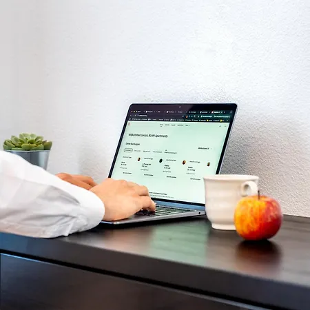 Urbaner Komfort Und Lage In Barmen - Blnm * وبرتال