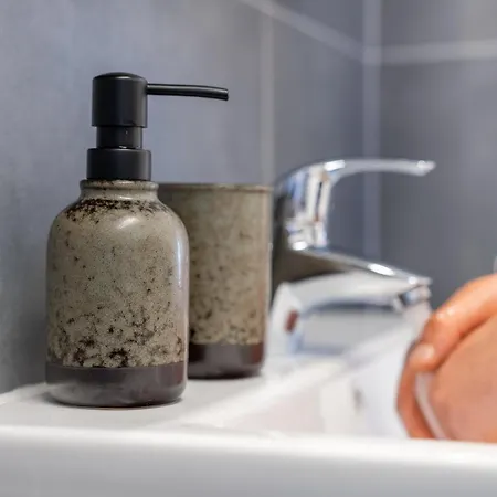 Urbaner Komfort Und Lage In Barmen - Blnm وبرتال