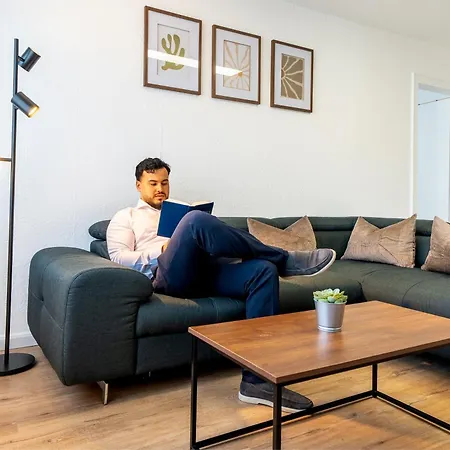 Urbaner Komfort Und Lage In Barmen - Blnm