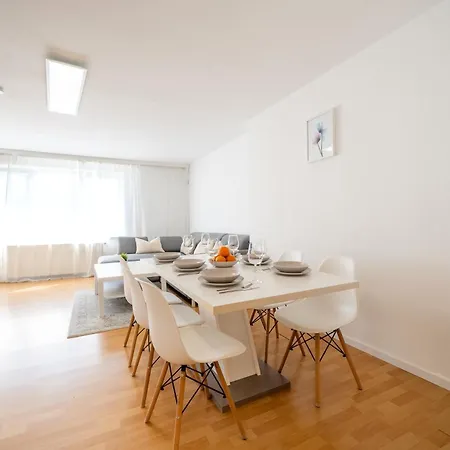 Urbaner Komfort Und Lage In Barmen - Blnm * وبرتال