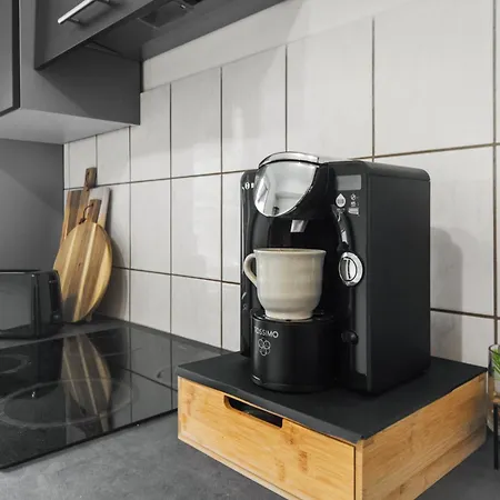 Urbaner Komfort Und Lage In Barmen - Blnm *