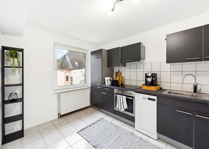 Urbaner Komfort Und Lage In Barmen - Blnm *