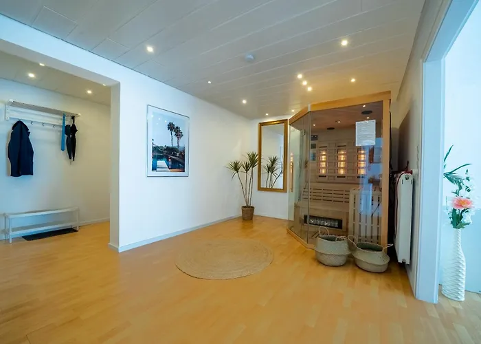 Apartamento Urbaner Komfort Und Lage In Barmen - Blnm *